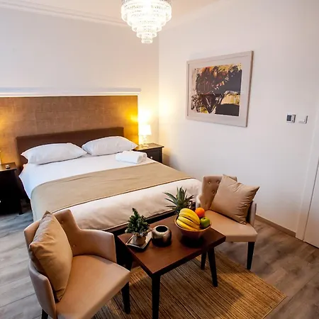 Bed & Breakfast Flex Selfcheckins - - - 8 - Centre Zagreb
