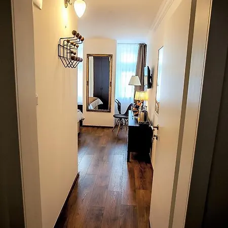 Flex Selfcheckins - - - 8 - Centre
