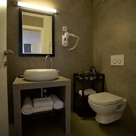 Bed & Breakfast Flex Selfcheckins - - - 8 - Centre